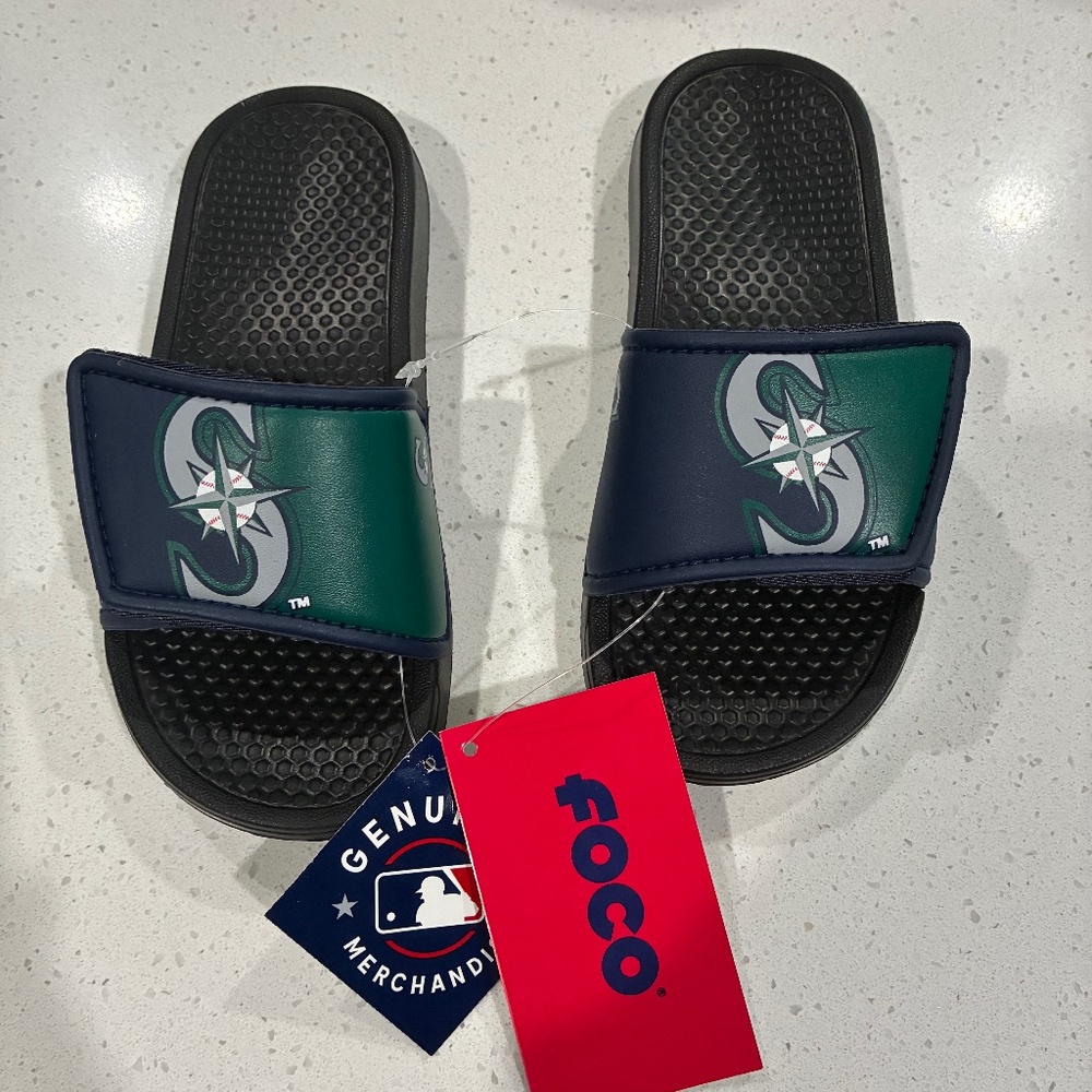 Kids size 11/12 Seattle Mariners Slides Flops Sandals